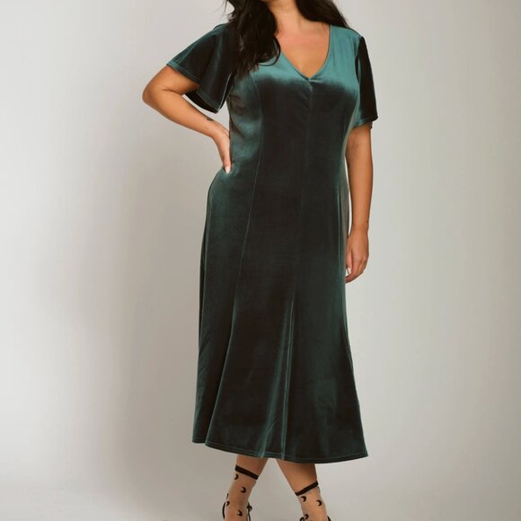 NWT Universal Standard Green Velvet Solstice Dress XL 26W - Picture 1 of 1